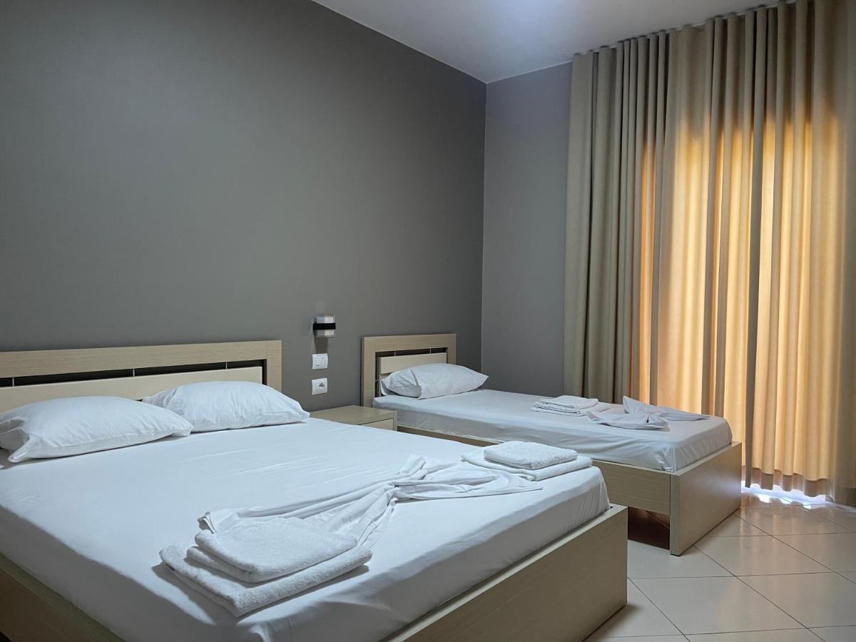 Season Inn เดอร์มี ภายนอก รูปภาพ
