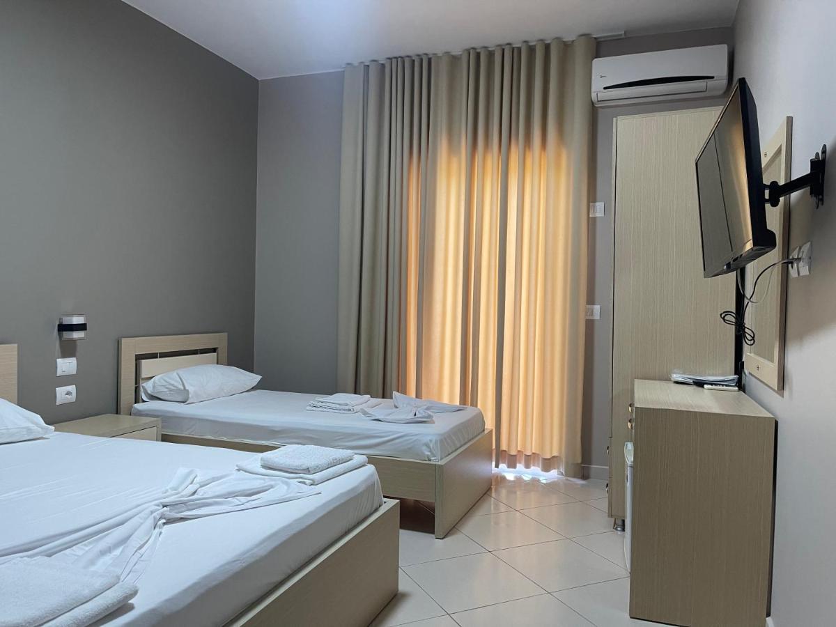 Season Inn เดอร์มี ภายนอก รูปภาพ