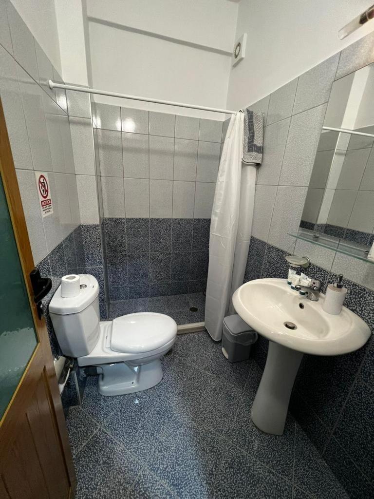 Season Inn เดอร์มี ภายนอก รูปภาพ