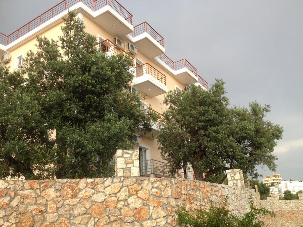Season Inn เดอร์มี ภายนอก รูปภาพ